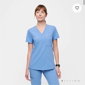 Figs Catarina One-Pocket Scrub Top™ - Ciel Blue